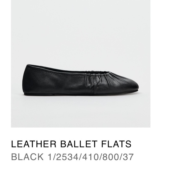 Zara Shoes - Zara black ballet flats